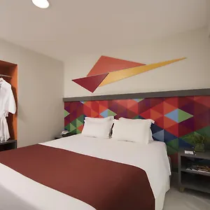 Hotel Novus Plaza Hodelpa