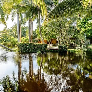 Kibayo Lagoon Hotel